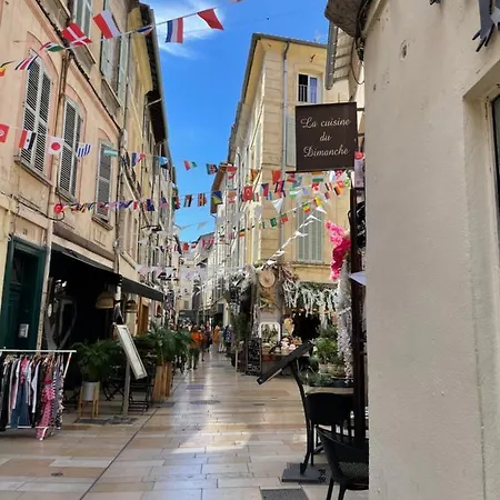 Appartement Au coeur d'AVIGNON Extérieur photo