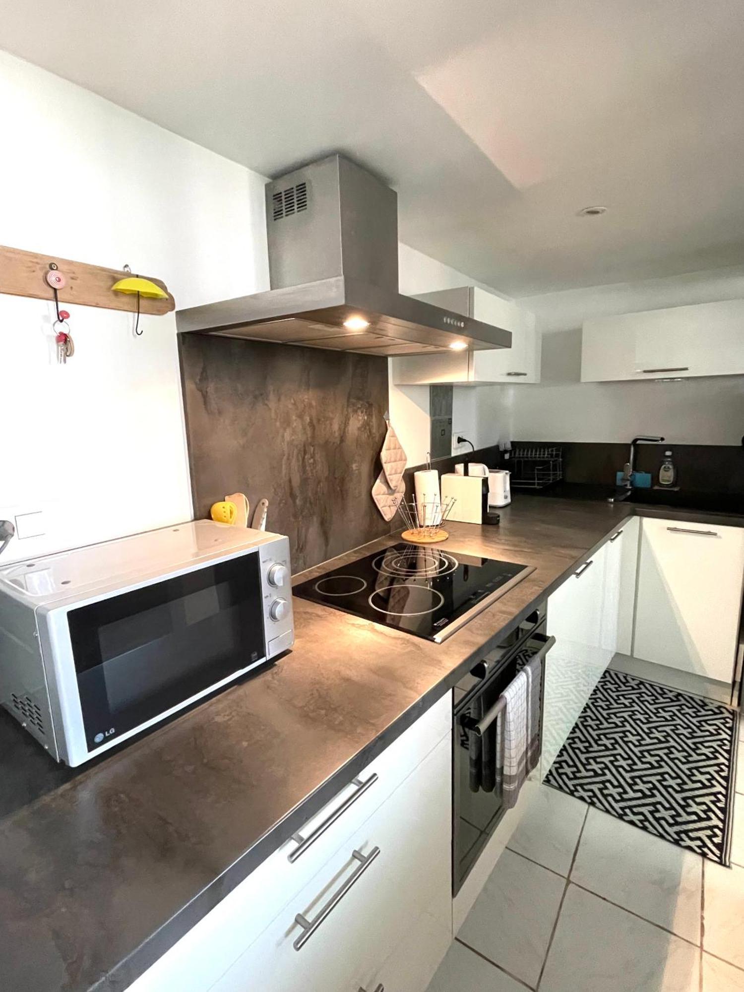 Au Coeur D'avignon Appartement *