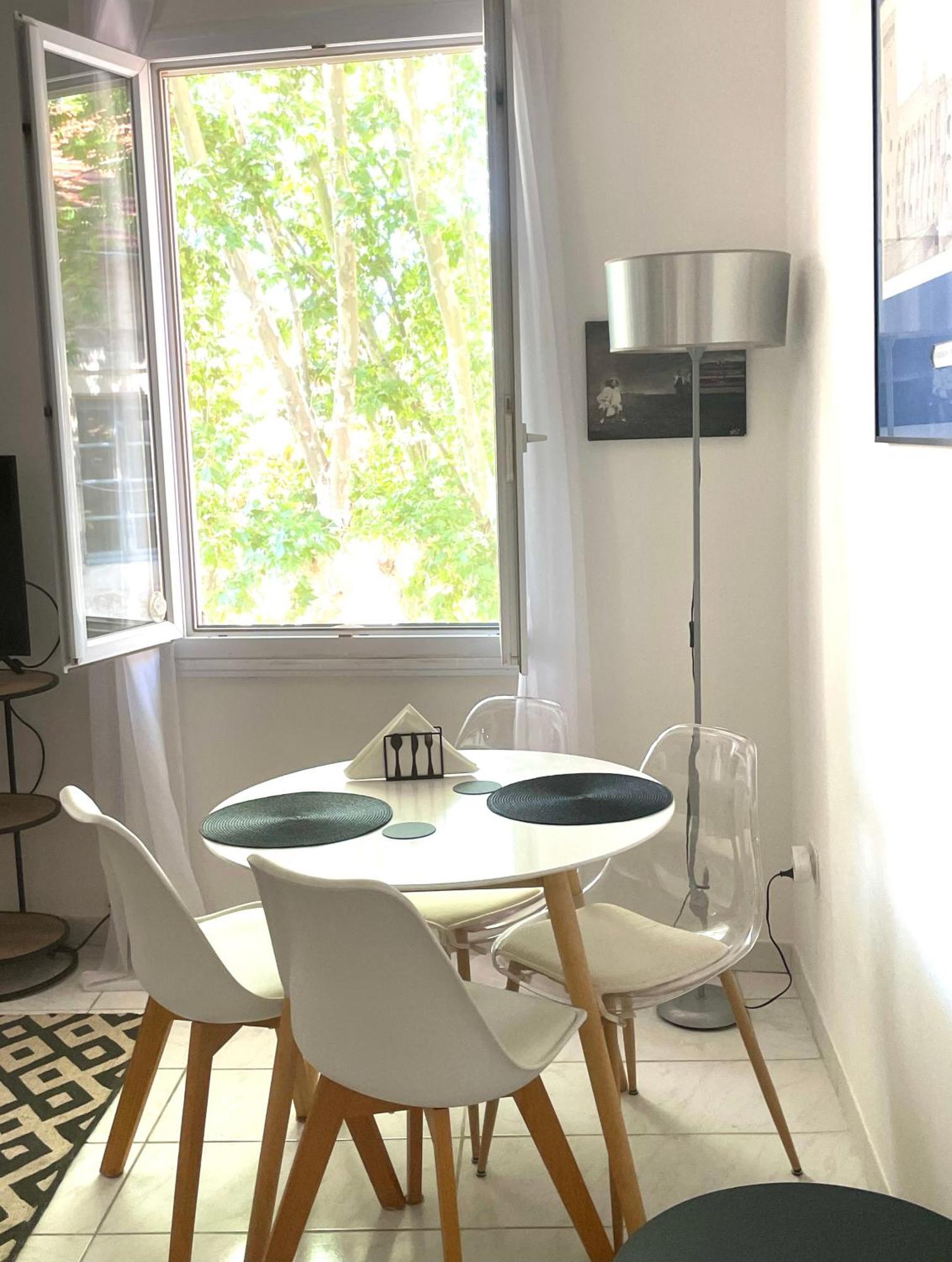 Au Coeur D'avignon *