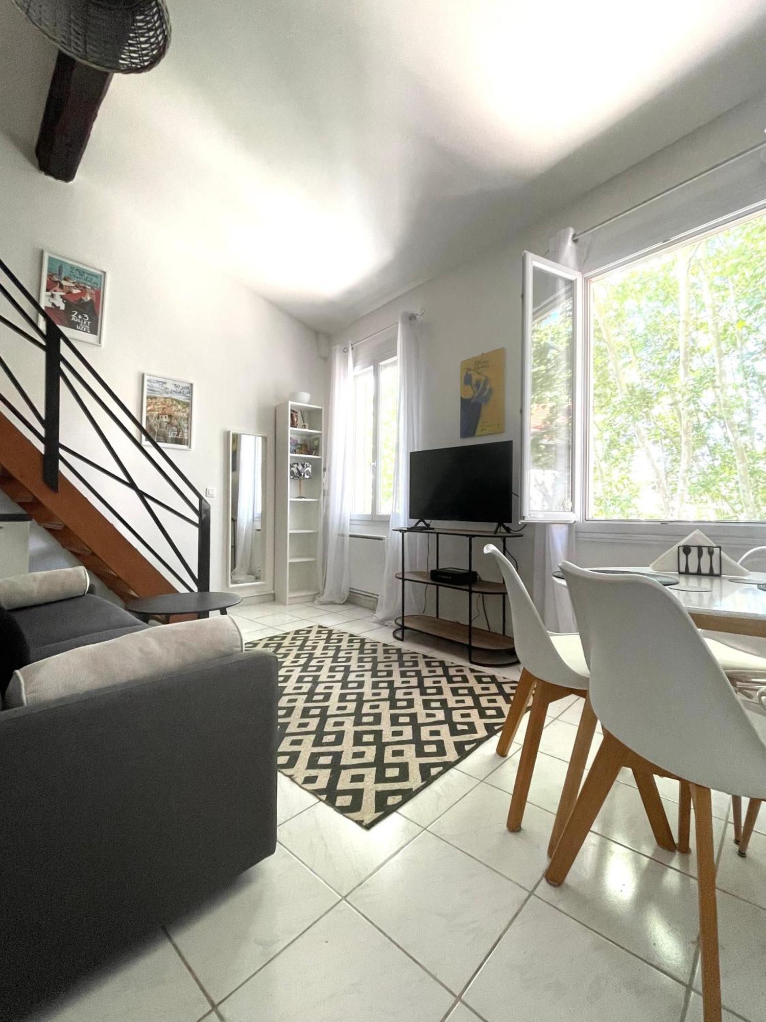 Au Coeur D'avignon Appartement *